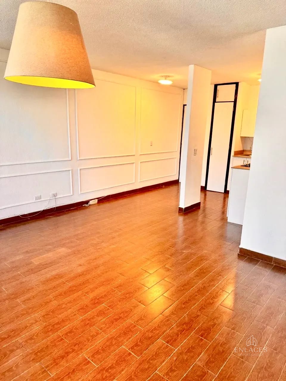 Zona 9 • Apartamento en Renta • Edificio Cortijo Reforma — Apartamento en Alquiler en Cortijo Reforma, Zona 9, Guatemala, Ciudad — foto 5 de 12