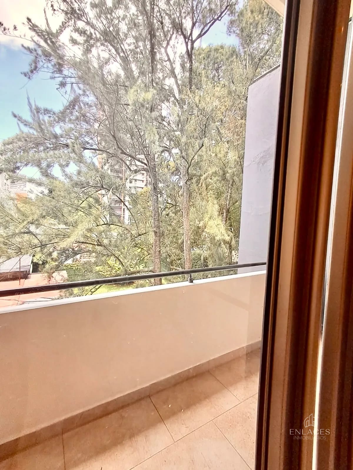 Zona 14 • Apartamento en Renta • Edificio Cobella — Apartamento en Alquiler en Cobella, Zona 14, Guatemala, Ciudad — foto 4 de 16