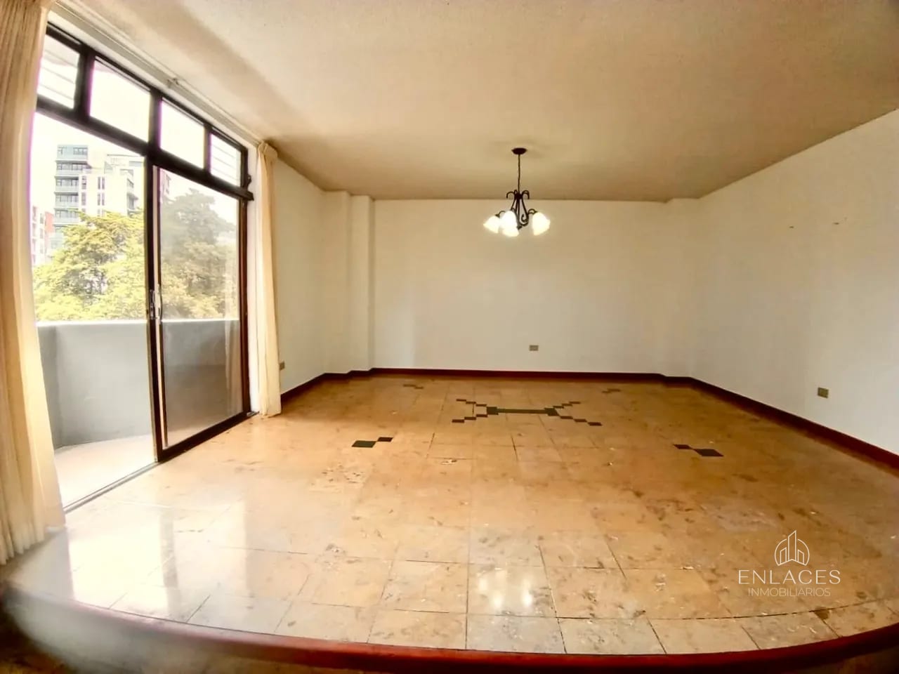 Zona 15 • Apartamento en Renta • Edificio Las Hadas — Apartamento en Alquiler en Zona 15, Guatemala, Ciudad — foto 4 de 16