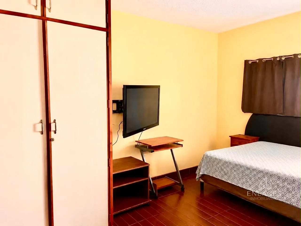 Zona 8 de Mixco • Casa en Venta • Condominio Pinares de San Cristóbal — Casa en Venta en Pinares de San Cristobal, Zona 8 Mixco, Guatemala, Ciudad — foto 5 de 6