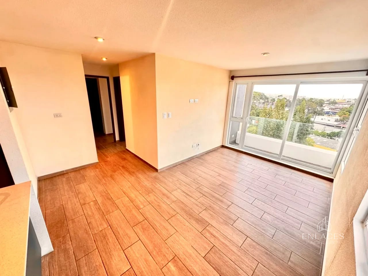 Zona 7 • Apartamento en Renta • Edificio Parque Mateo — Apartamento en Alquiler en Parque Mateo, Zona 7, Guatemala, Ciudad — foto 8 de 16