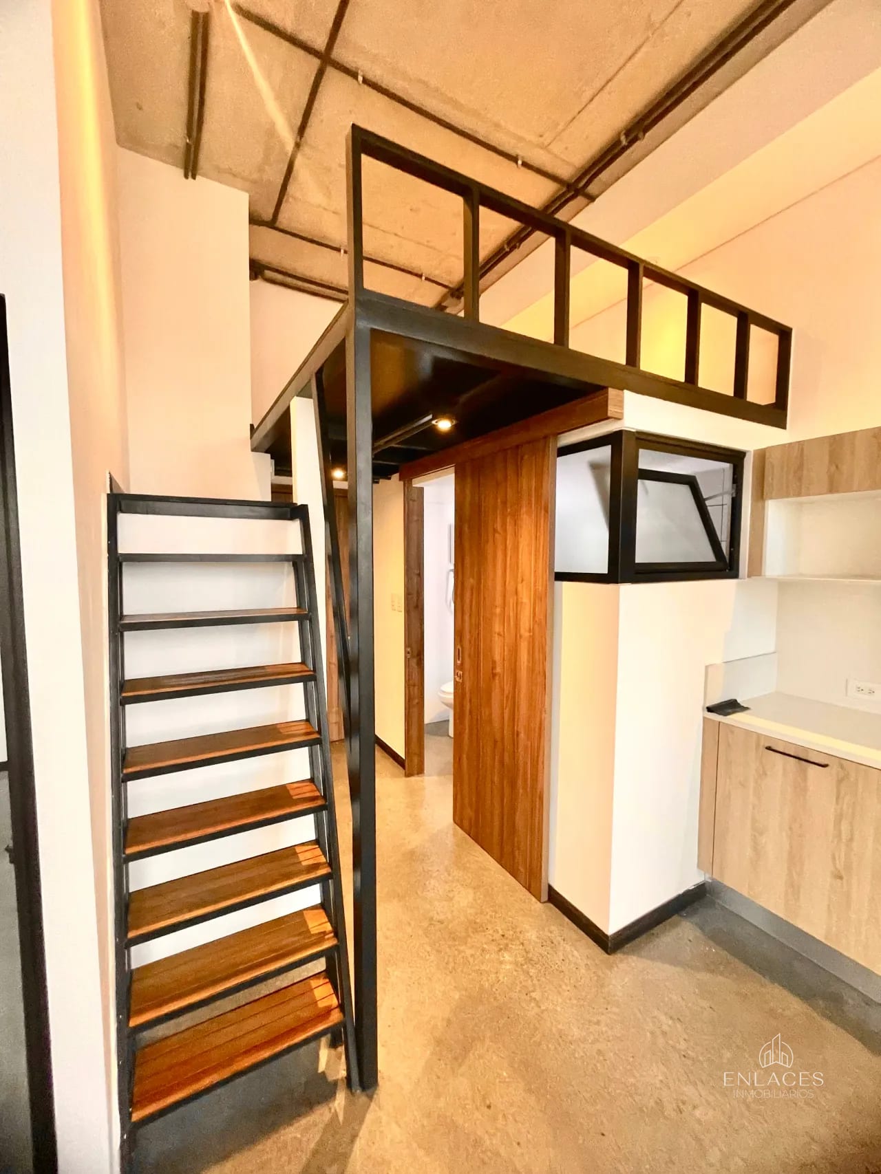 Zona 4 • Apartamento en Renta/Venta • Edificio Atom Cuatro — Apartamento en Alquiler en Atom Cuatro, Zona 4, Guatemala, Ciudad — foto 5 de 14