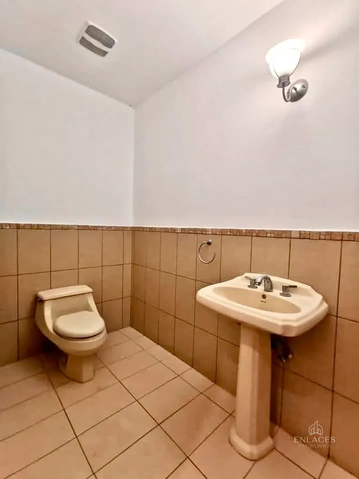 Zona 10 • Apartamento en Renta • Torre Oakland 1 — Apartamento en Alquiler en Zona 10, Guatemala, Ciudad — foto 12 de 17