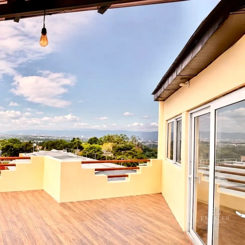 Zona 8 de Mixco • Casa en Venta • Balcones de San Cristóbal — Casa en Venta en Zona 8 Mixco, Guatemala, Ciudad — foto 9 de 9