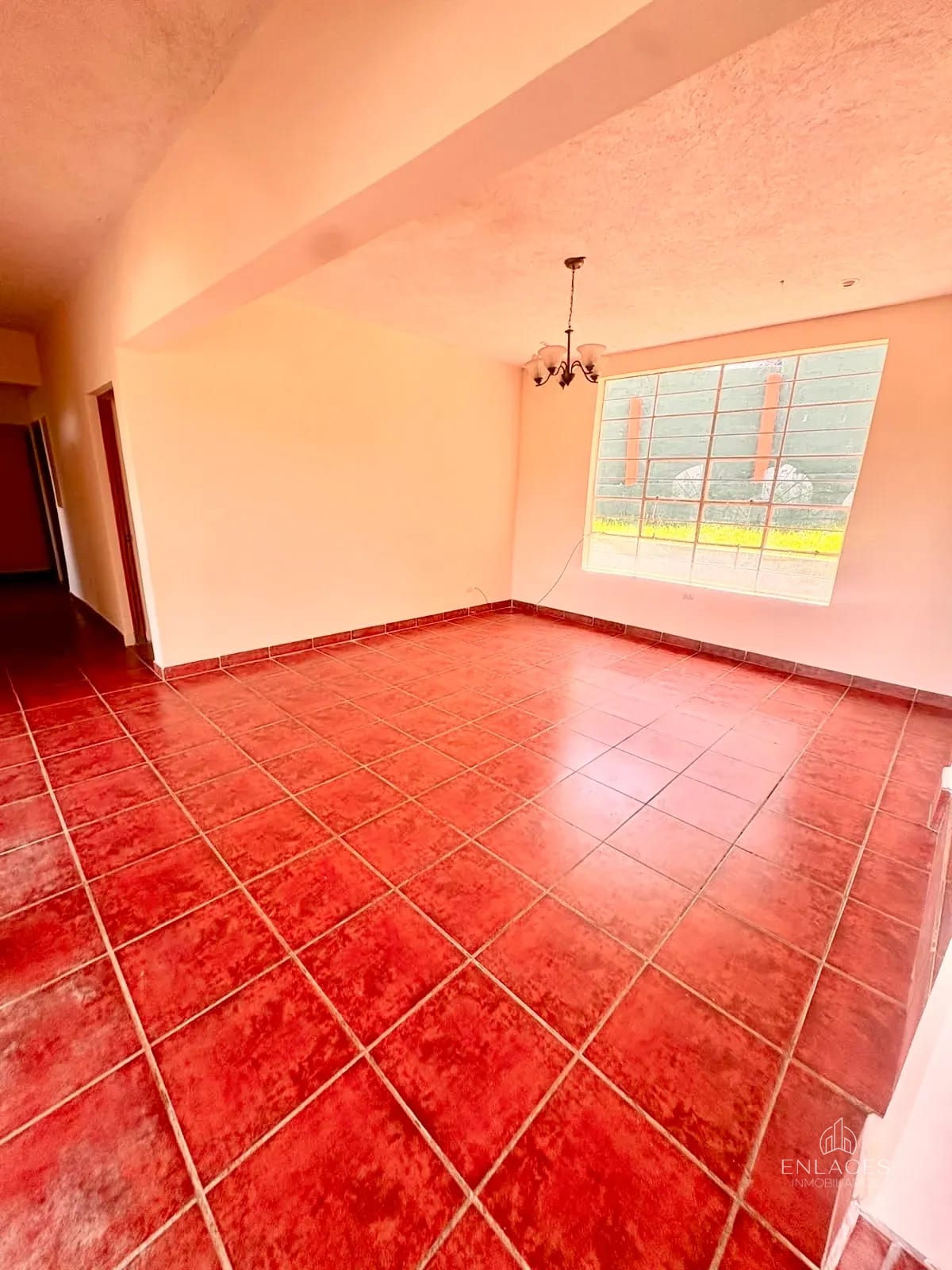 Zona 16 • Casa en Renta/Venta • Fuera de garita en Kanajuyú — Casa en Alquiler en Kanajuyú, Zona 16, Guatemala, Ciudad — foto 10 de 14