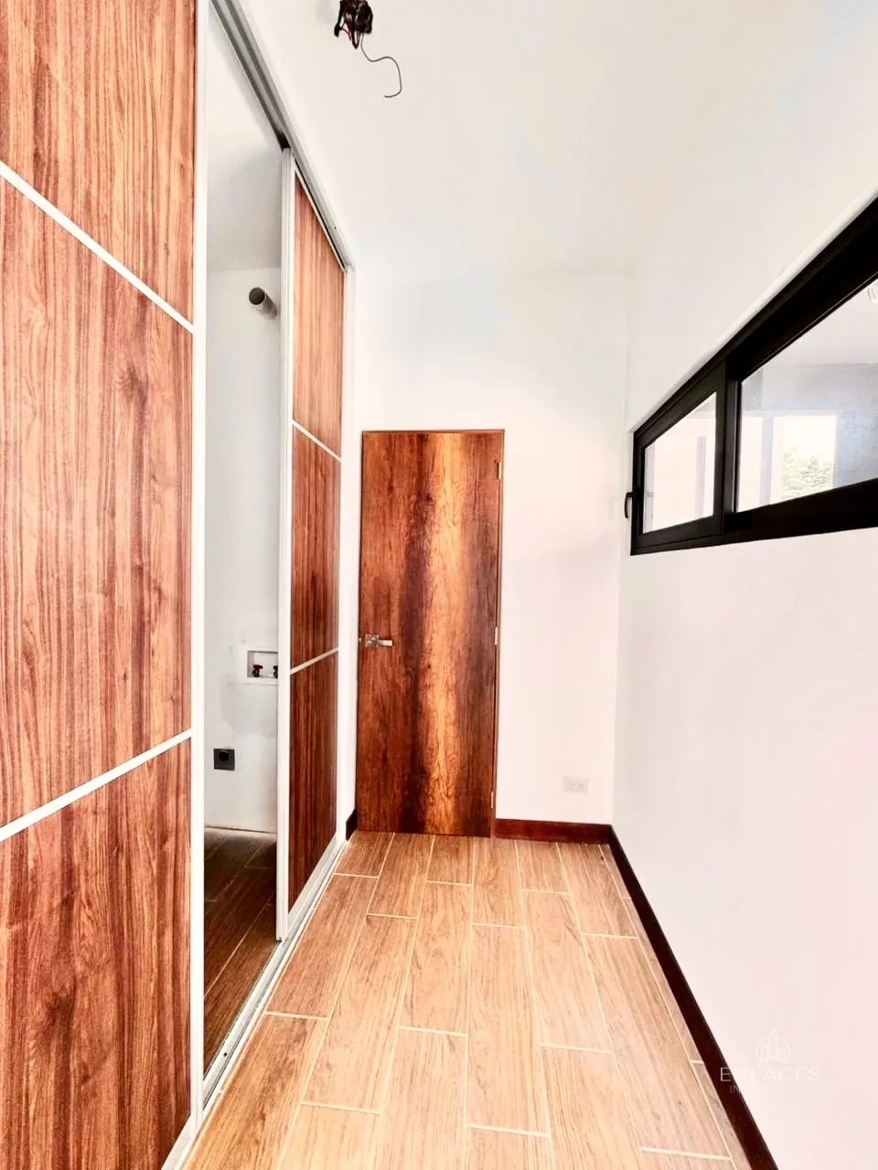 Km 16.5 CAES • Casa en Venta • Condominio 7 Gotas de San Vicente — Casa en Venta en km 16-20, Carretera a El Salvador, Guatemala, Ciudad — foto 16 de 17