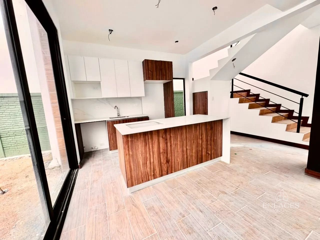 Km 16.5 CAES • Casa en Venta • Condominio 7 Gotas de San Vicente — Casa en Venta en km 16-20, Carretera a El Salvador, Guatemala, Ciudad — foto 4 de 17
