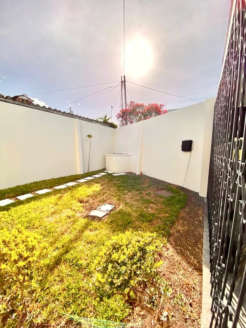 Zona 11 • Casa en Renta • Residenciales Sevilla — Casa en Alquiler en Zona 11, Guatemala, Ciudad — foto 6 de 13