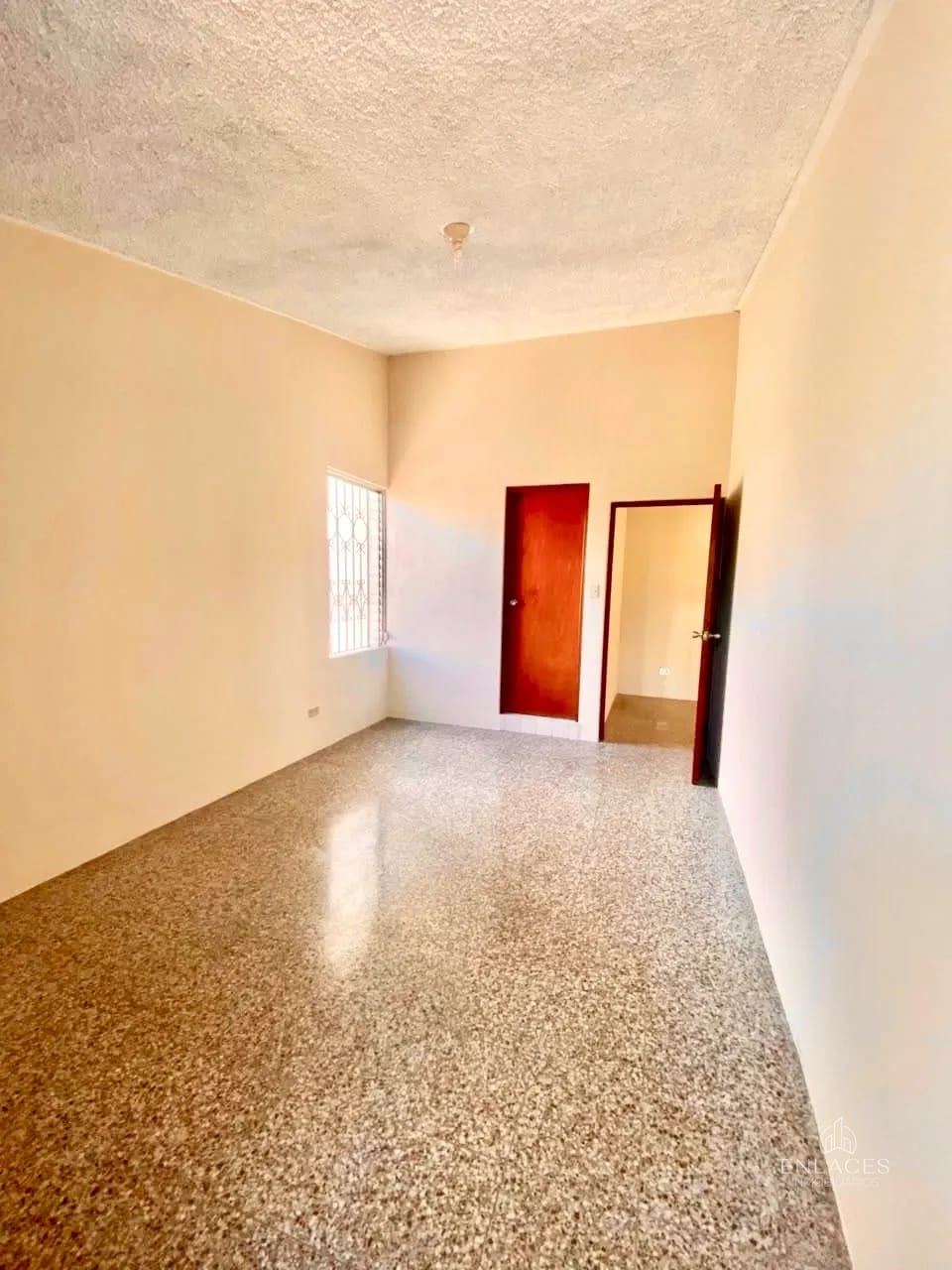 Zona 11 • Casa en Renta • Residenciales Sevilla — Casa en Alquiler en Zona 11, Guatemala, Ciudad — foto 12 de 13