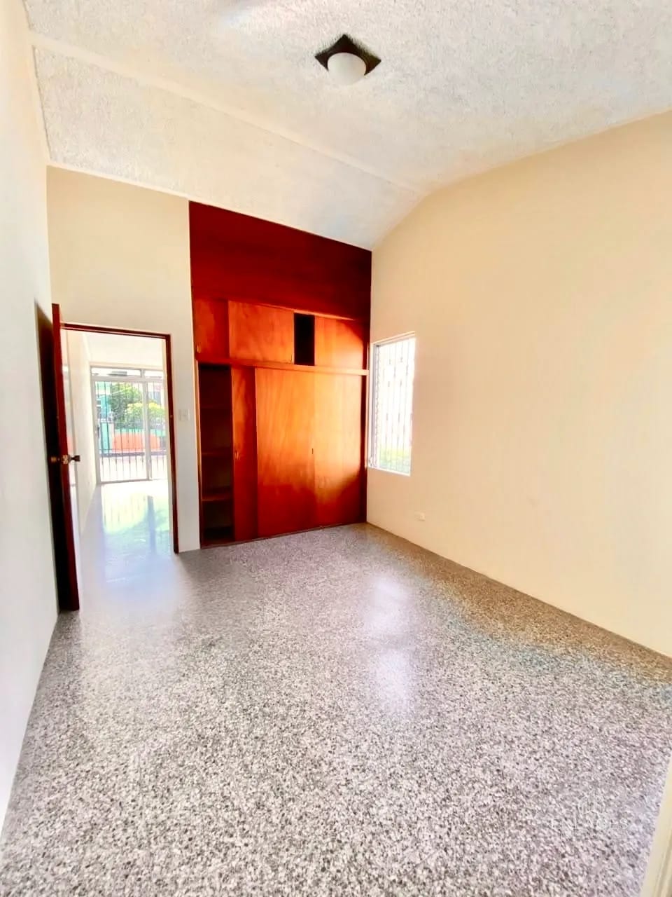 Zona 11 • Casa en Renta • Residenciales Sevilla — Casa en Alquiler en Zona 11, Guatemala, Ciudad — foto 13 de 13