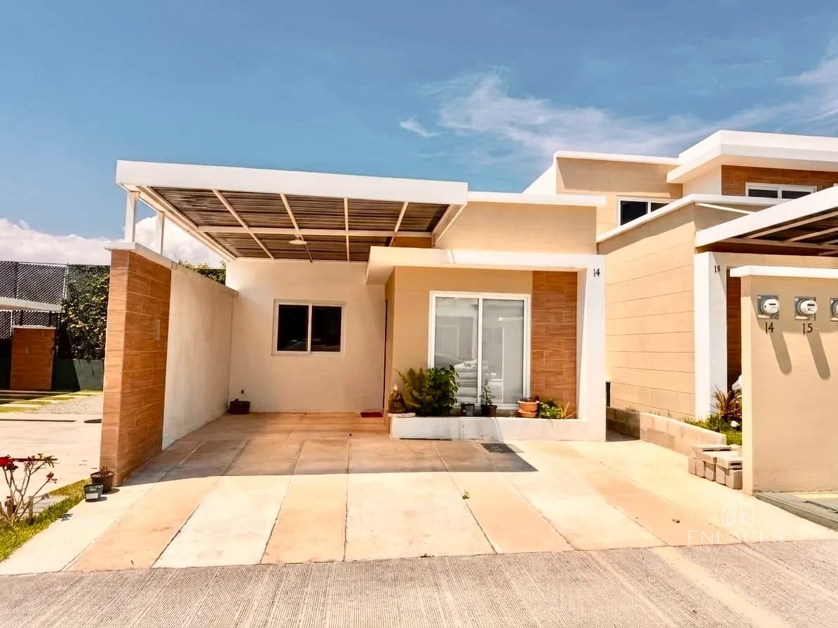 Km 25 CAES • Casa en Renta/Venta • Residenciales Santa Elena — Casa en Alquiler en km 21-25, Carretera a El Salvador, Guatemala, Ciudad — foto 1 de 6