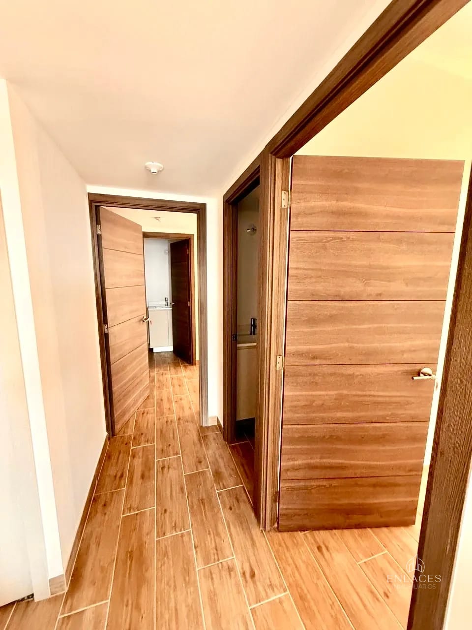 Zona 4 • Apartamento en Venta • Edificio Modra II — Apartamento en Venta en Modra II, Zona 4, Guatemala, Ciudad — foto 5 de 13