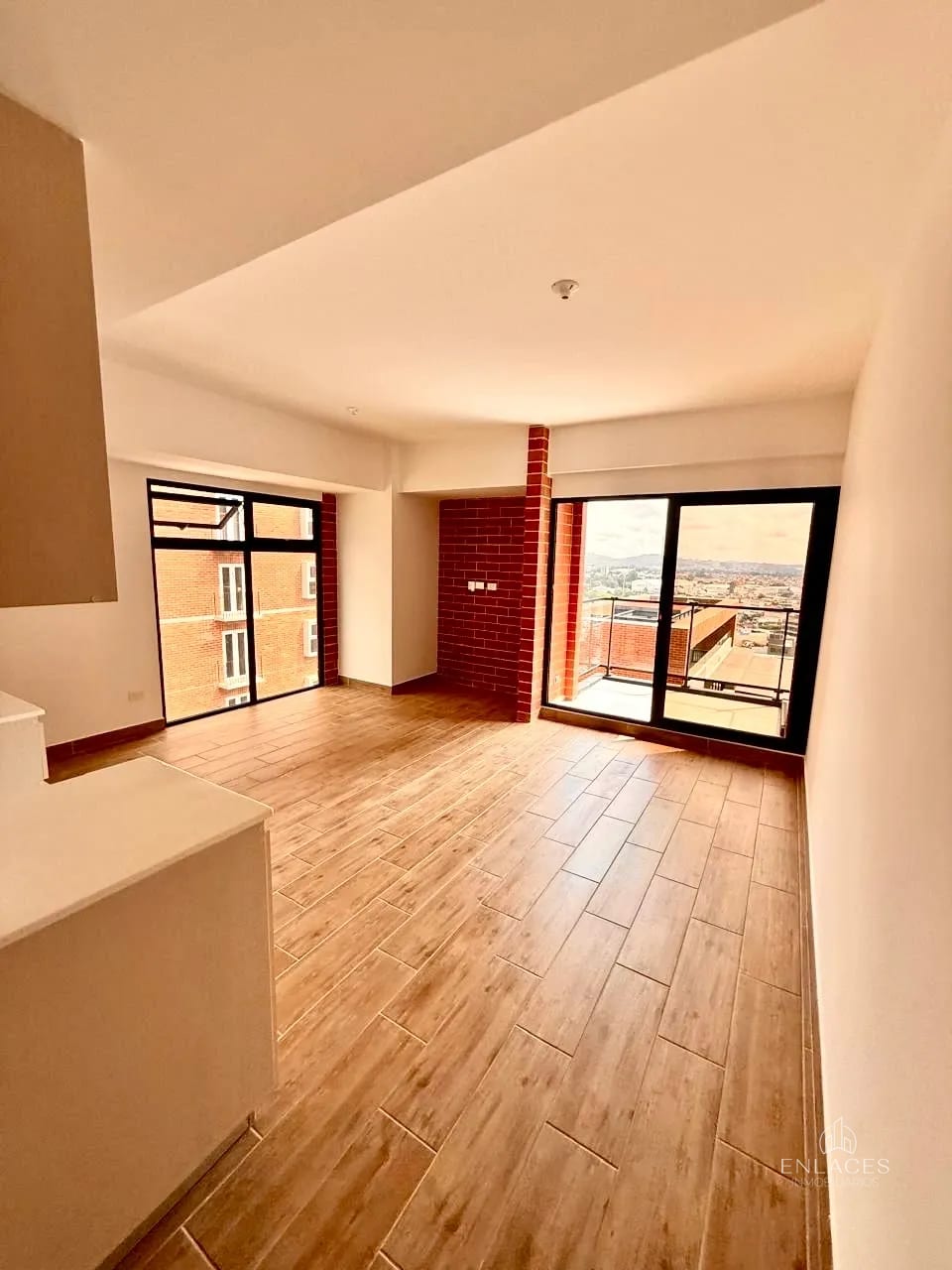 Zona 4 • Apartamento en Venta • Edificio Modra II — Apartamento en Venta en Modra II, Zona 4, Guatemala, Ciudad — foto 2 de 13