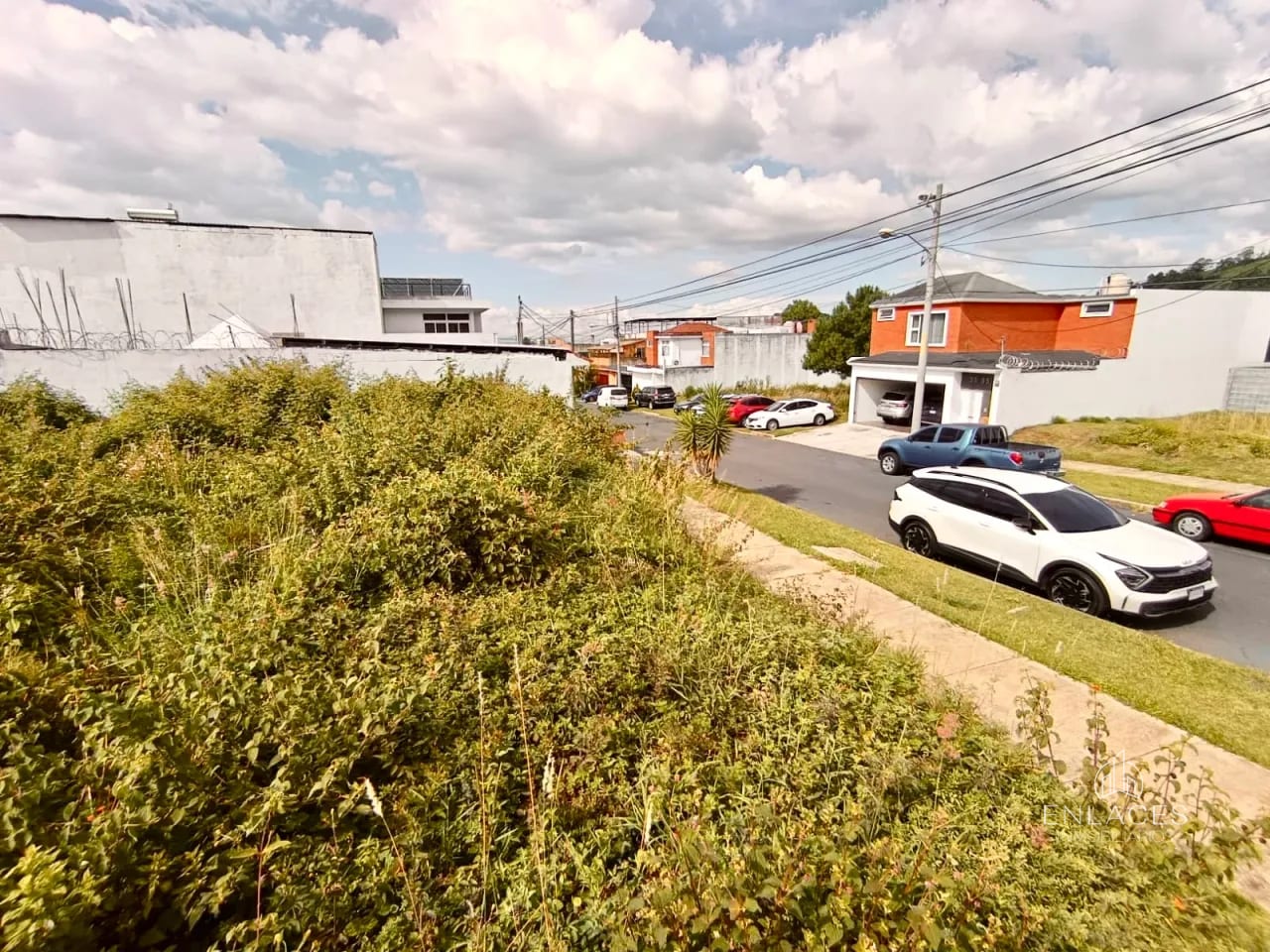 Zona 16 • Terreno en Venta • Residencial Hacienda Real — Terreno en Venta en Hacienda Real, Zona 16, Guatemala, Ciudad — foto 8 de 12