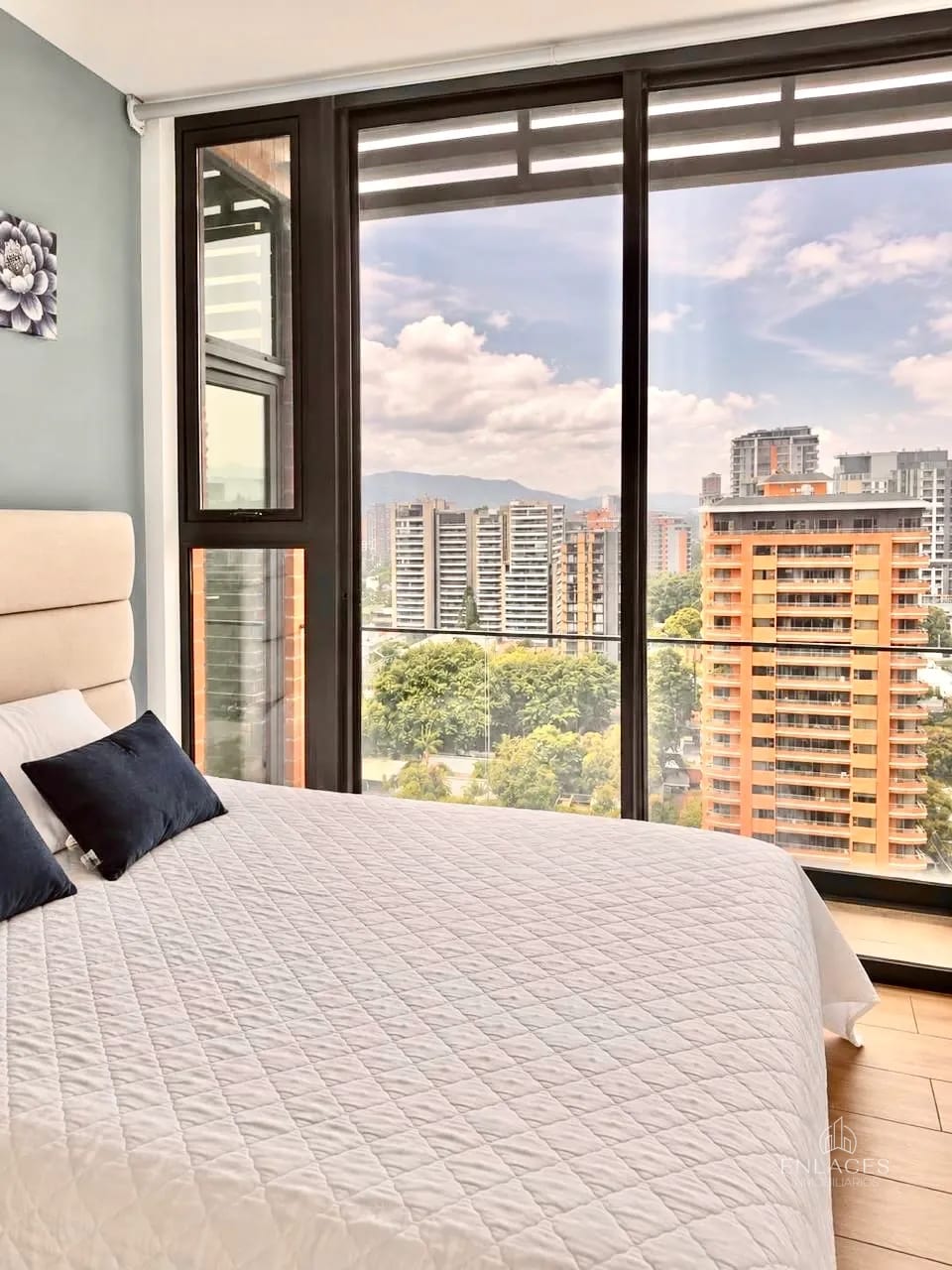 Zona 10 • Apartamento en Renta/Venta • Edificio Diagoseis • Amueblado — Apartamento en Alquiler en Diagoseis, Zona 10, Guatemala, Ciudad — foto 9 de 13