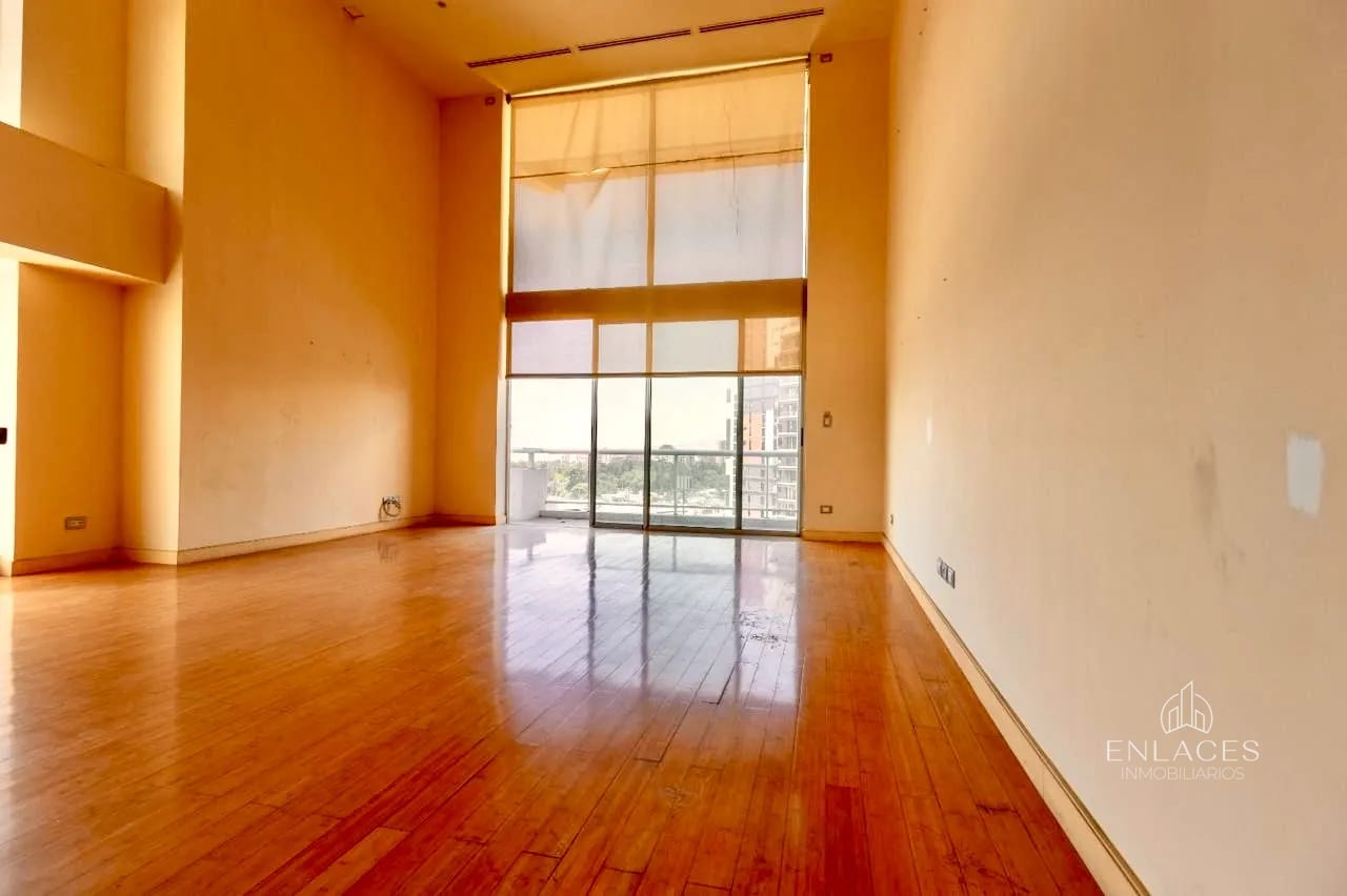 Zona 10 • Apartamento en Venta • Edificio Atrium — Apartamento en Venta en Atrium, Zona 10, Guatemala, Ciudad — foto 3 de 10