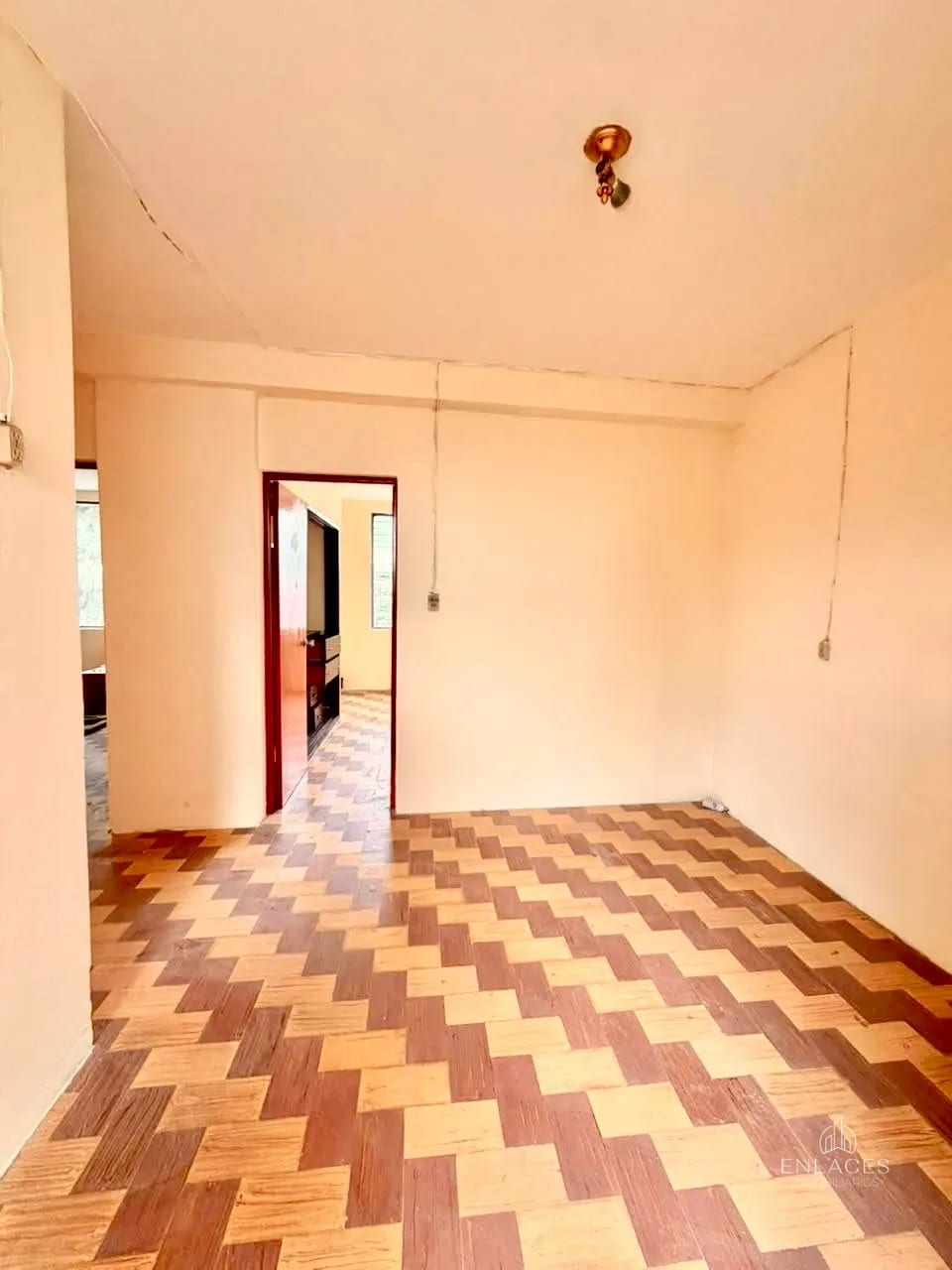 Zona 6 • Casa en Renta • Cerca de Calle Martí — Casa en Alquiler en Zona 6, Guatemala, Ciudad — foto 4 de 8