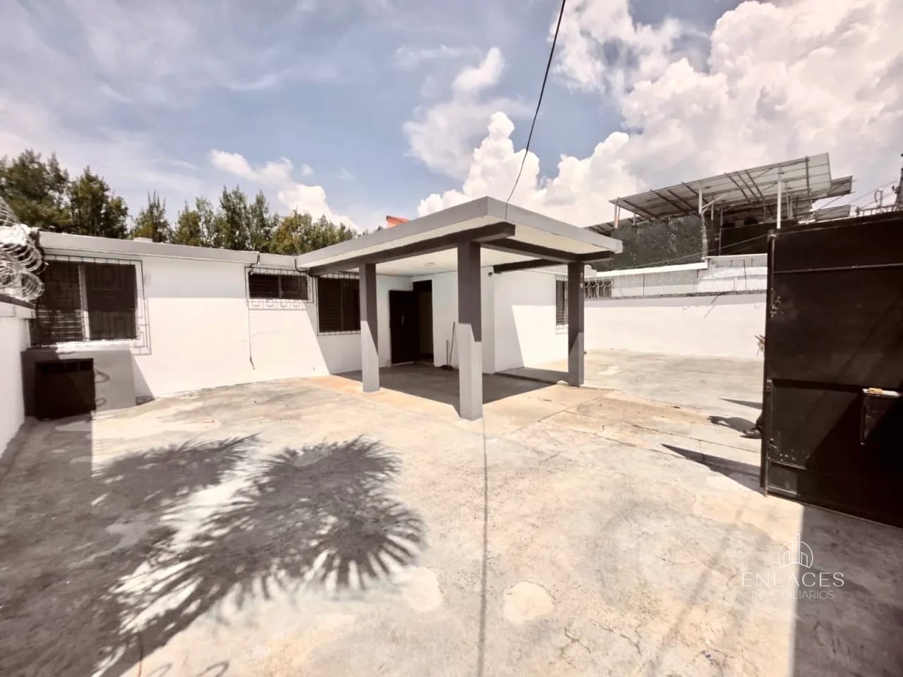 Zona 15 • Casa para Ofi-bodega en Renta • Colonia El Maestro — Casa en Alquiler en El Maestro II, Zona 15, Guatemala, Ciudad — foto 1 de 12