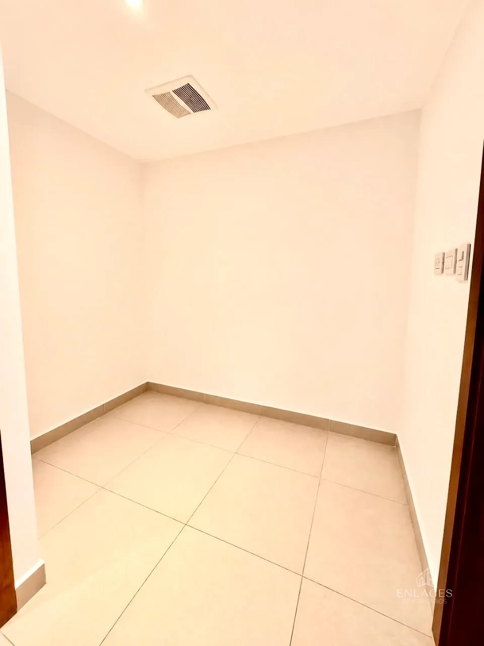 Zona 10 • Apartamento en Venta • Edificio Reserva 10 — Apartamento en Venta en Reserva Diez, Zona 10, Guatemala, Ciudad — foto 14 de 14