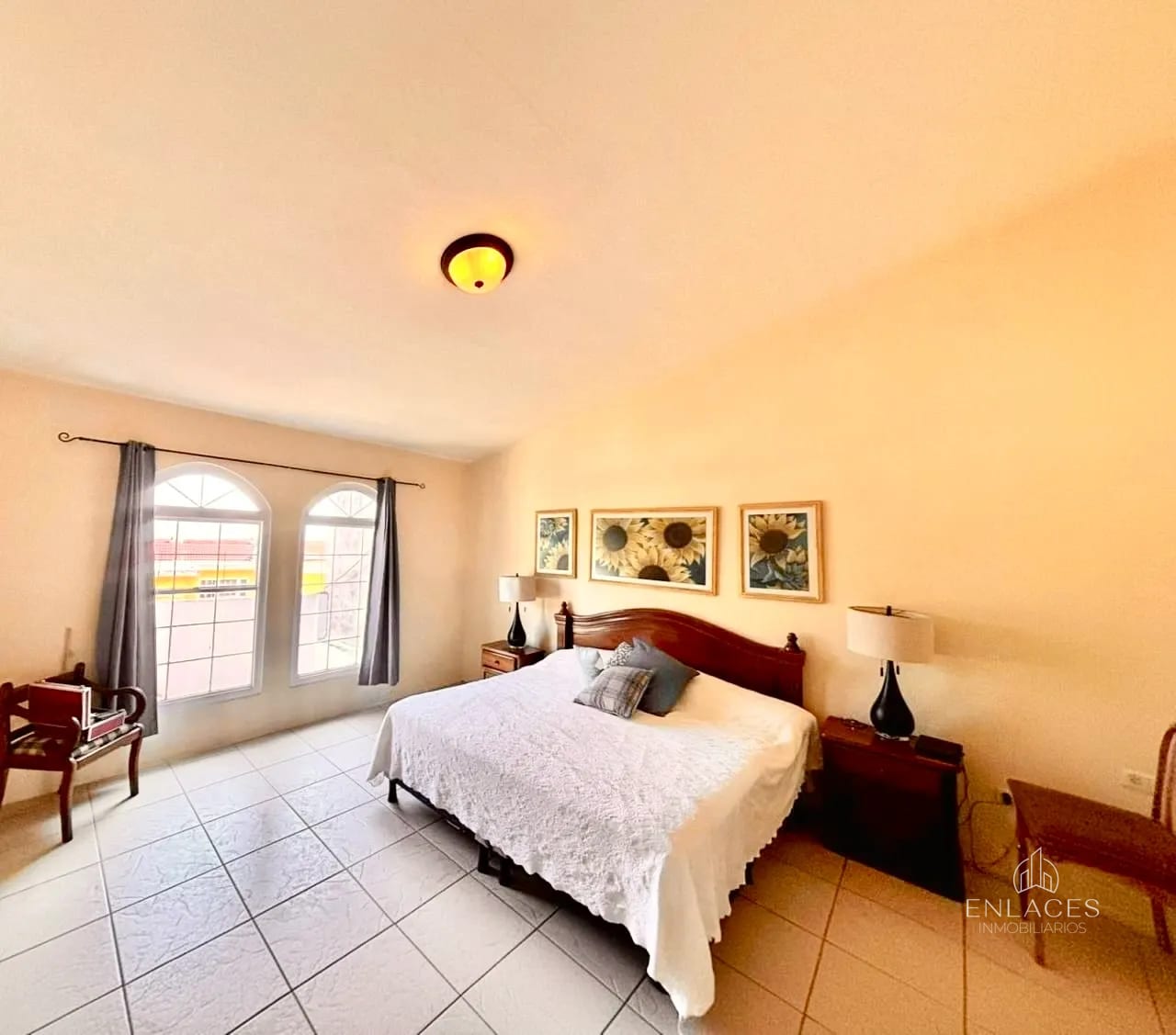 Zona 8 de Mixco • Casa en Venta • Condominio Las Orquídeas — Casa en Venta en Zona 8 Mixco, Guatemala, Ciudad — foto 10 de 12