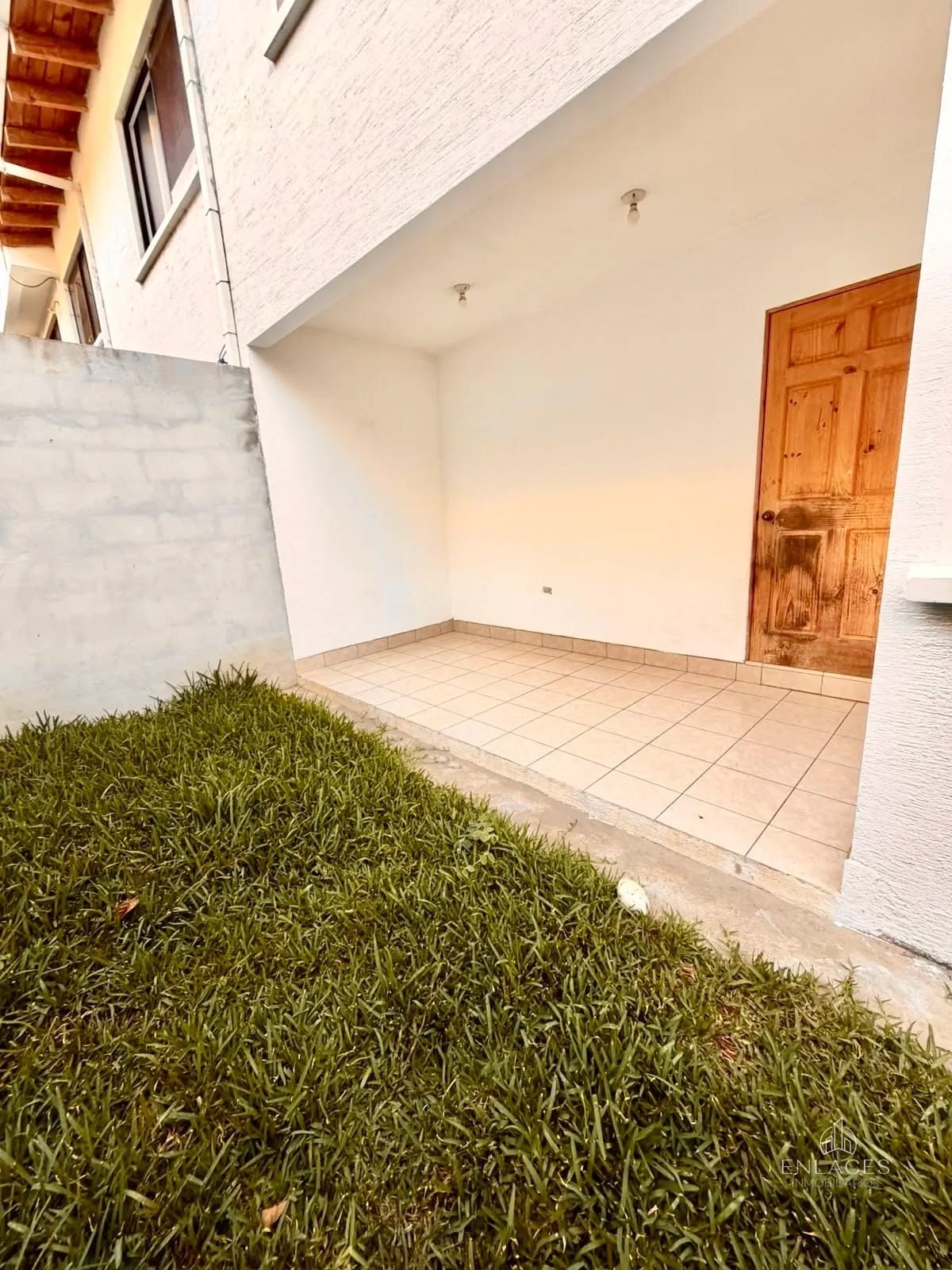 Zona 16 • Casa en Renta • Condominio San Mateo — Casa en Alquiler en Zona 16, Guatemala, Ciudad — foto 14 de 16