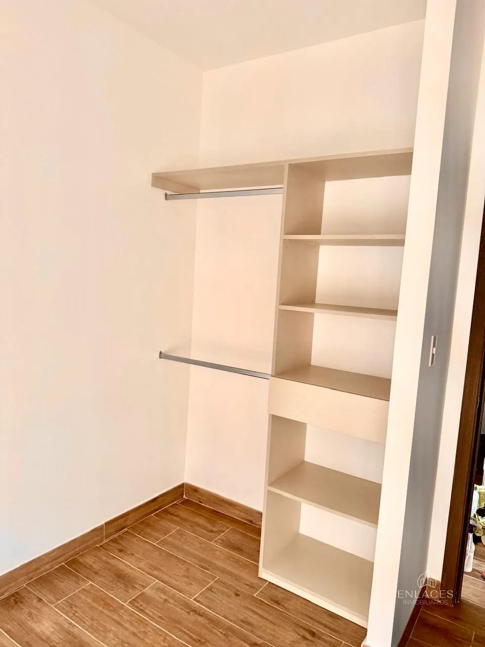 Zona 4 • Apartamento en Venta • Edificio Modra II — Apartamento en Venta en Modra II, Zona 4, Guatemala, Ciudad — foto 8 de 14
