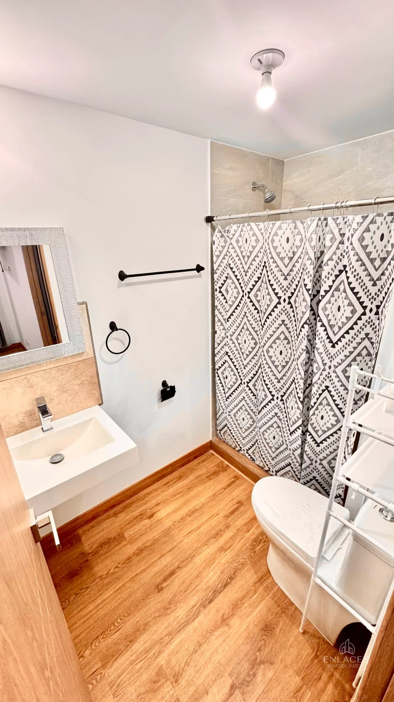 Zona 2 • Apartamento Amueblado en Renta • Vertical El Zapote — Apartamento en Alquiler en Vertical El Zapote, Zona 2, Guatemala, Ciudad — foto 10 de 10