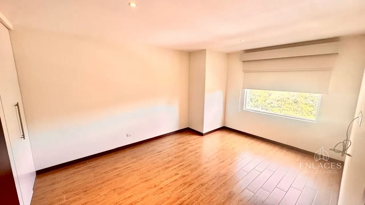 Zona 15 VH I • Apartamento en Venta • Edificio El Refugio de Alcalá — Apartamento en Venta en El Refugio de Alcalá, Zona 15, Guatemala, Ciudad — foto 6 de 11