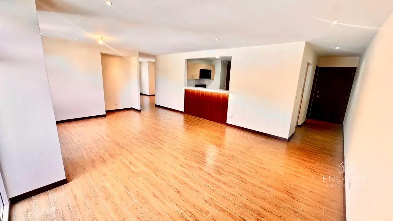 Zona 15 VH I • Apartamento en Venta • Edificio El Refugio de Alcalá — Apartamento en Venta en El Refugio de Alcalá, Zona 15, Guatemala, Ciudad — foto 2 de 11