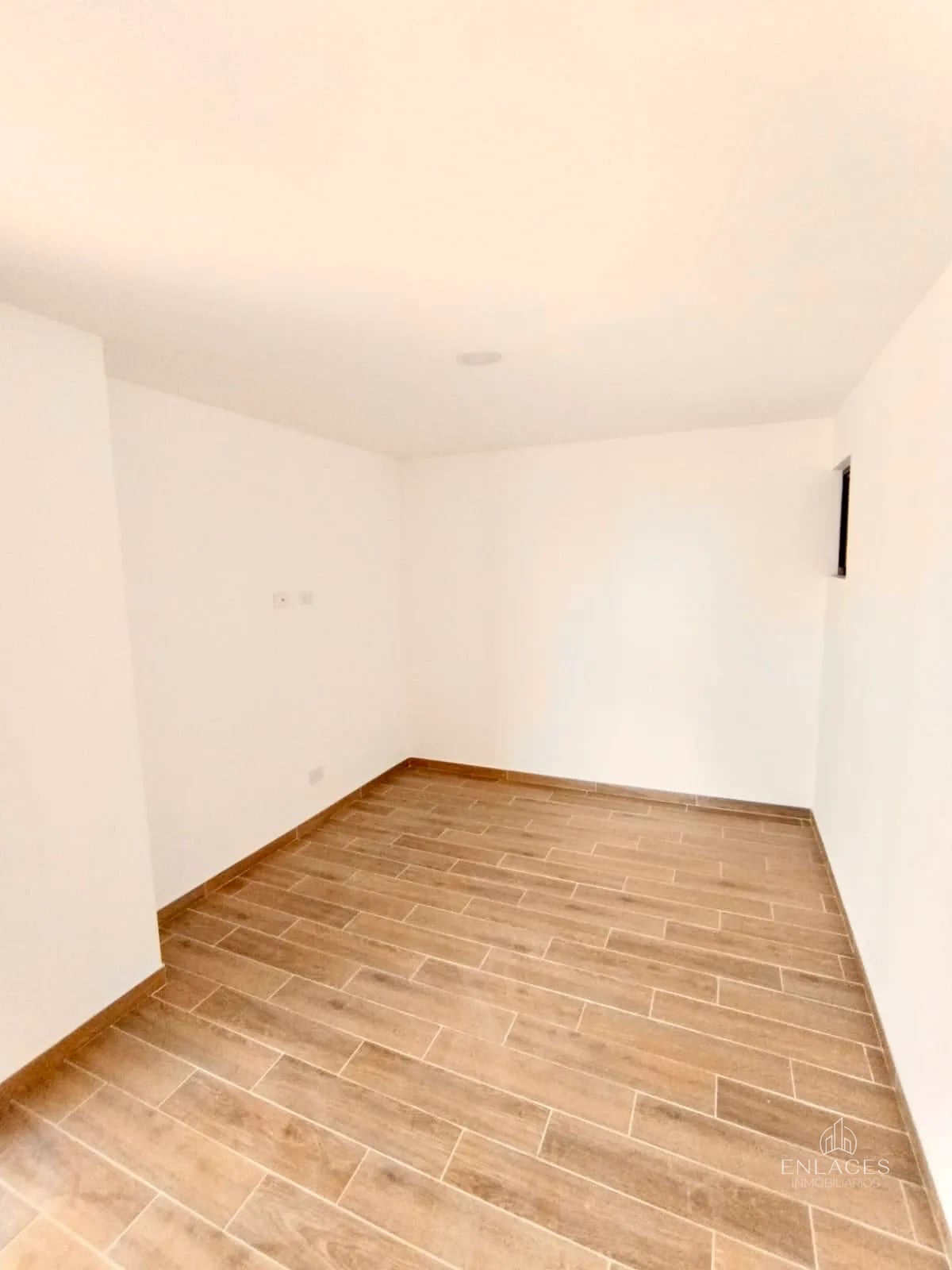 Zona 14 • Apartamento en Venta • Edificio Parque 14 — Apartamento en Venta en Parque 14, Zona 14, Guatemala, Ciudad — foto 4 de 16