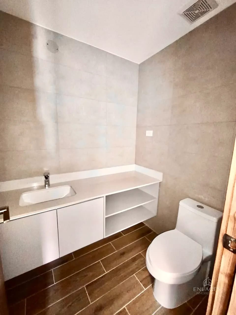 Zona 14 • Apartamento en Venta • Edificio Parque 14 — Apartamento en Venta en Parque 14, Zona 14, Guatemala, Ciudad — foto 16 de 16