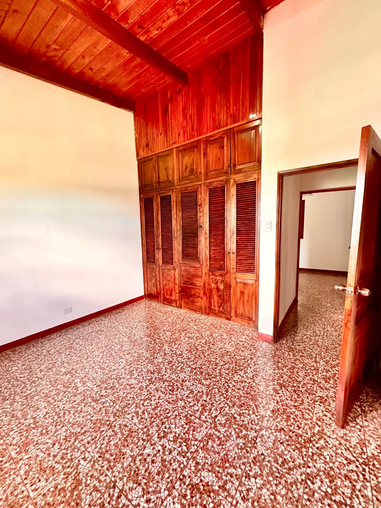 Km 15.8 CAES • Casa de 1 Nivel en Renta • Fuera de garita — Casa en Alquiler en km 11-15, Carretera a El Salvador, Guatemala, Ciudad — foto 10 de 16