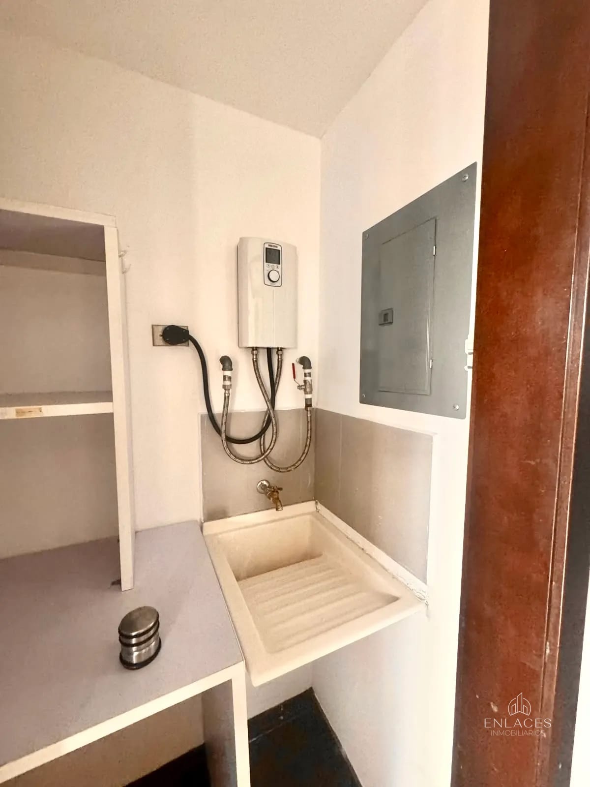 Zona 12 • Apartamento en Renta • Edificio Áurea — Apartamento en Alquiler en Áurea, Zona 12, Guatemala, Ciudad — foto 6 de 15