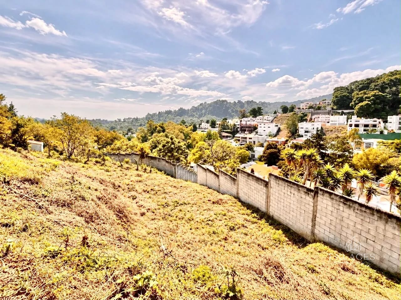 Zona 16 • Terreno en Venta • Residenciales La Montaña — Terreno en Venta en La Montaña, Zona 16, Guatemala, Ciudad — foto 2 de 4