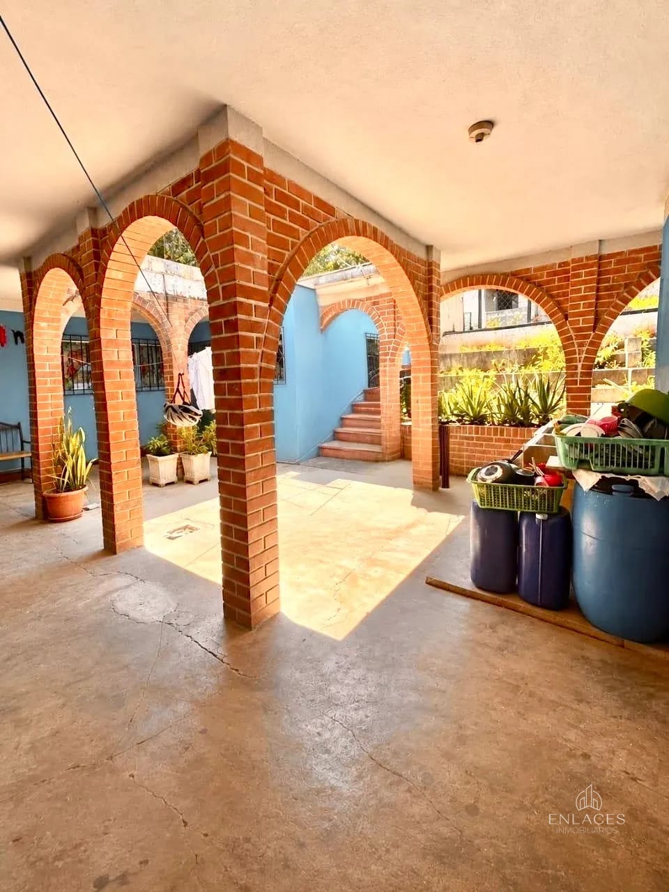 Zona 24 • Casa con Amplio Terreno en Venta • Los Encuentros, Canalitos — Casa en Venta en Zona 24, Guatemala, Ciudad — foto 1 de 9