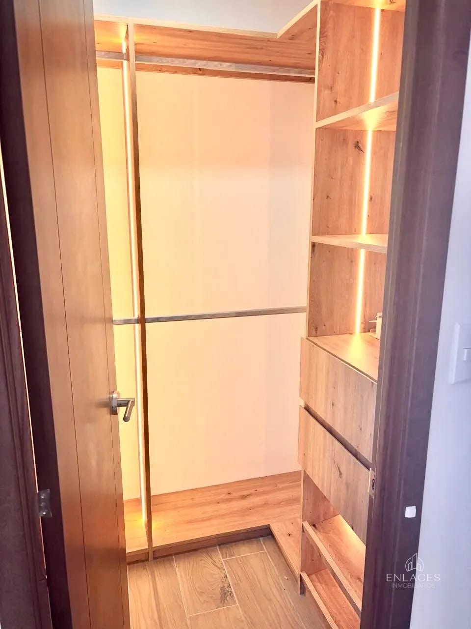 Zona 16 • Apartamento Nuevo en Renta • Edificio Vilabosque 34 — Apartamento en Alquiler en Kanajuyú, Zona 16, Guatemala, Ciudad — foto 10 de 12