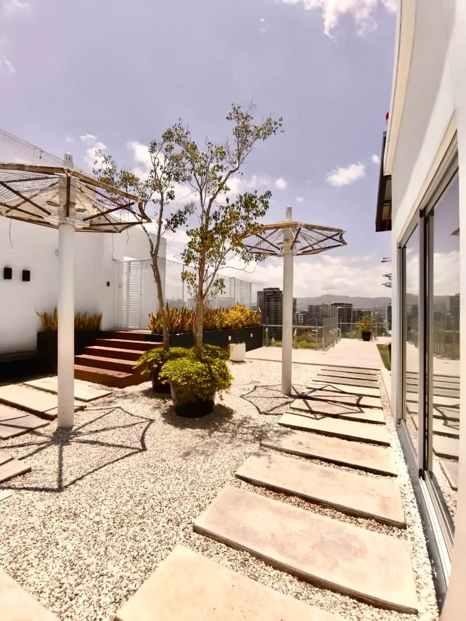 Zona 13 • Apartamento Amueblado en Venta • Edificio Narama — Apartamento en Venta en Narama, Zona 13, Guatemala, Ciudad — foto 11 de 13