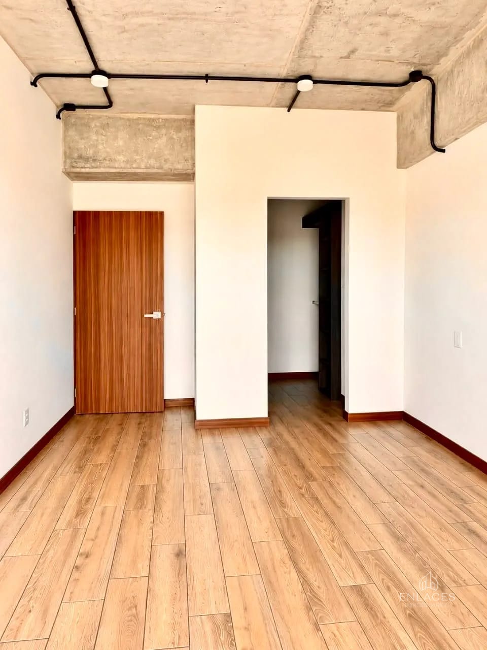 Zona 4 • Apartamento en Renta • Edificio Inara — Apartamento en Alquiler en Inara Cuatro Norte, Zona 4, Guatemala, Ciudad — foto 6 de 13
