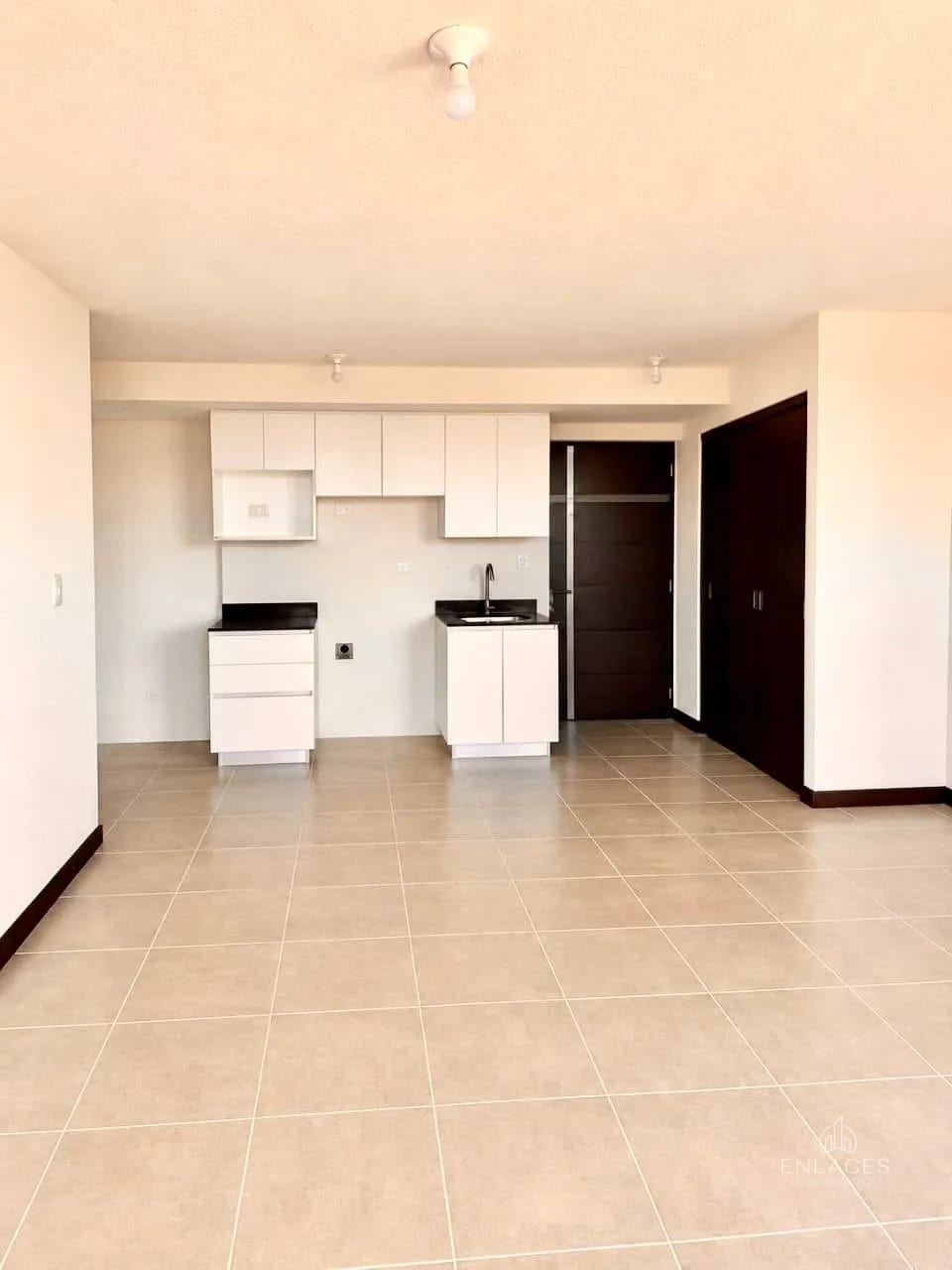 Zona 12 • Apartamento en Renta/Venta • Edificio Esenta — Apartamento en Venta en Esenta, Zona 12, Guatemala, Ciudad — foto 2 de 11