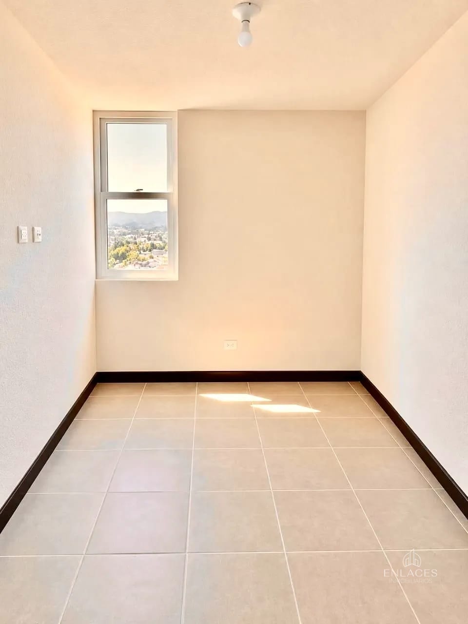 Zona 12 • Apartamento en Renta/Venta • Edificio Esenta — Apartamento en Venta en Esenta, Zona 12, Guatemala, Ciudad — foto 8 de 11