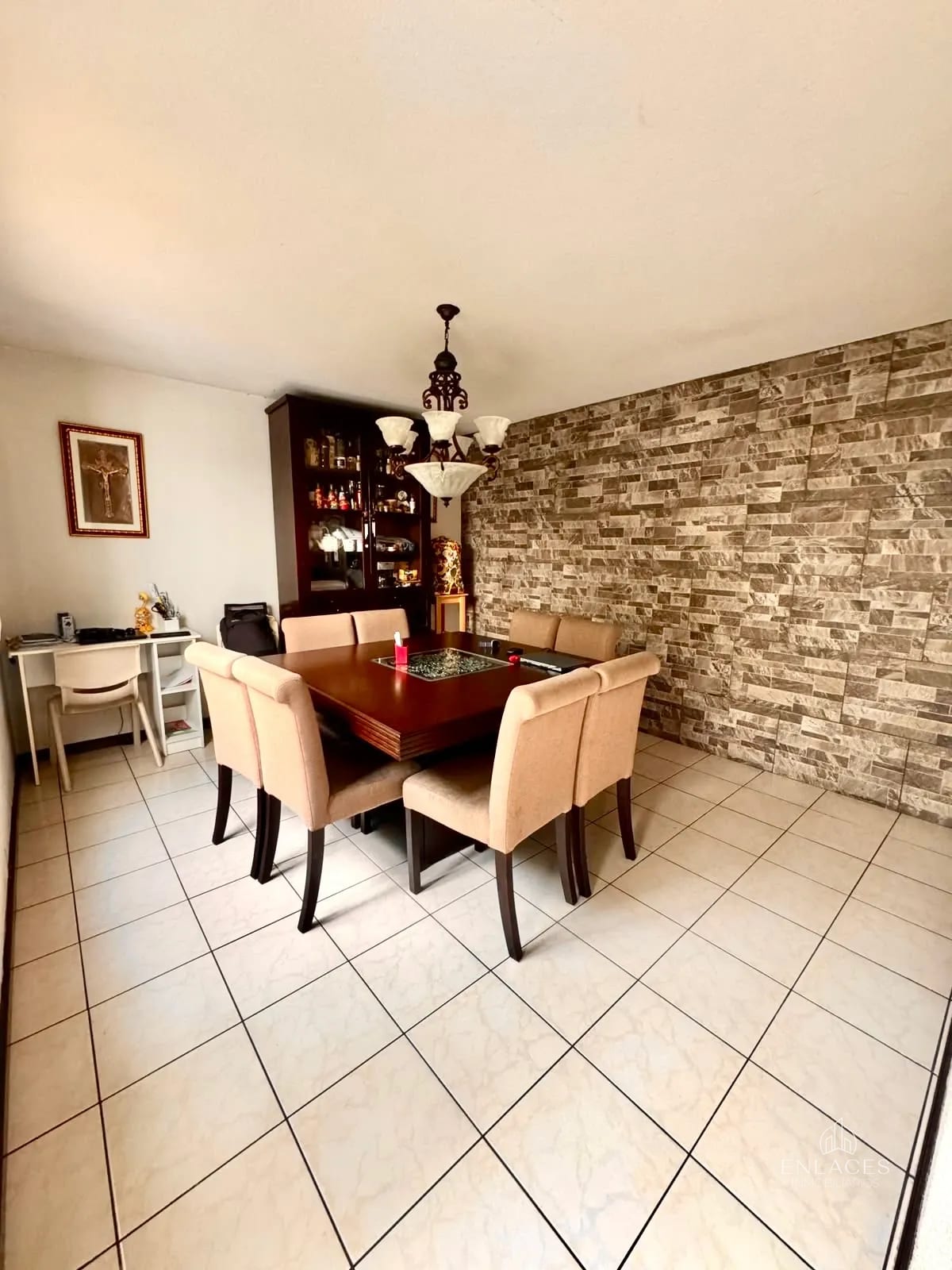 San Cristóbal, Sector B3 • Casa en Venta • Condominio Palermo — Casa en Venta en Palermo, Zona 8 Mixco, Guatemala, Ciudad — foto 7 de 15