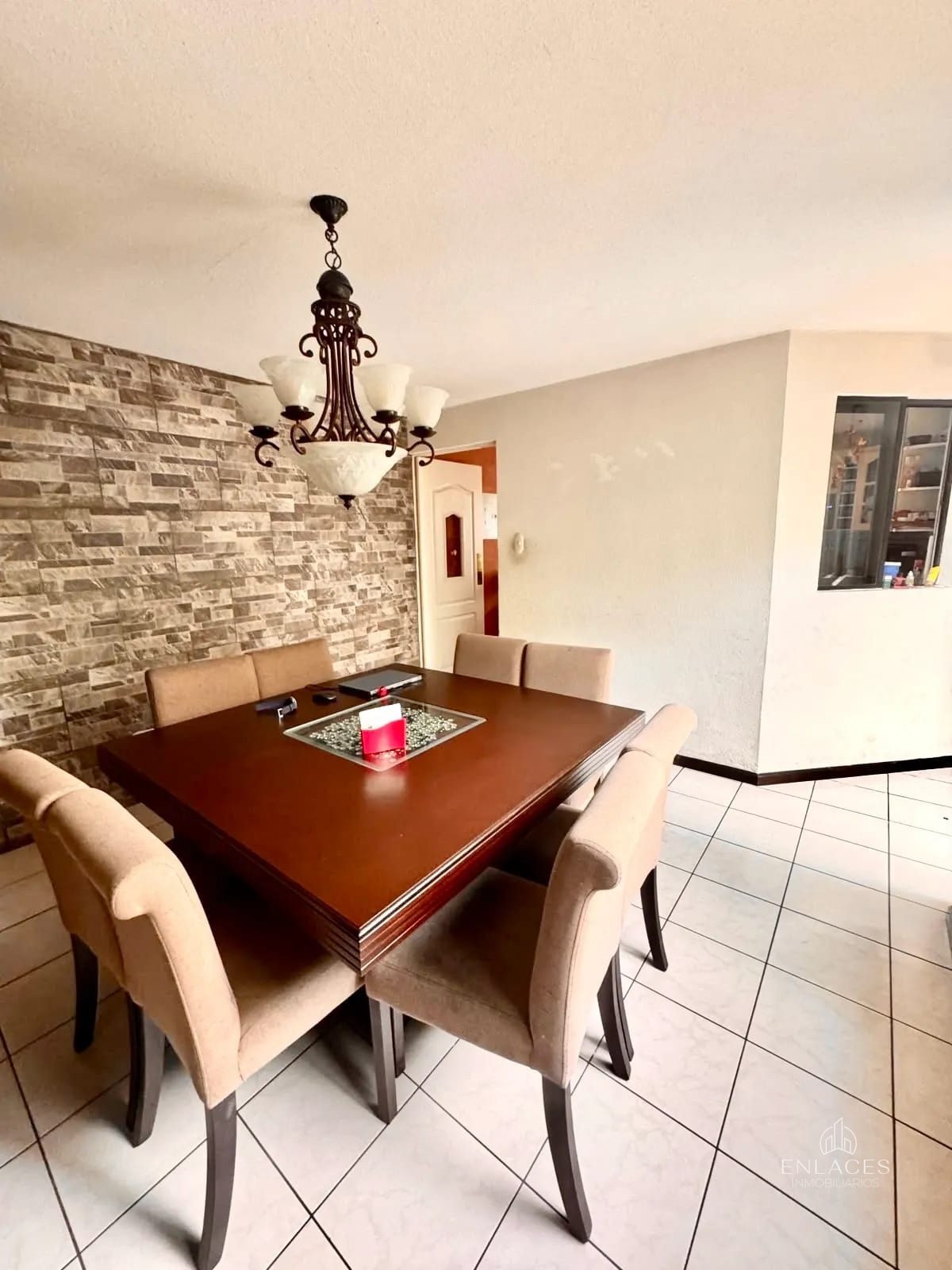 San Cristóbal, Sector B3 • Casa en Venta • Condominio Palermo — Casa en Venta en Palermo, Zona 8 Mixco, Guatemala, Ciudad — foto 6 de 15