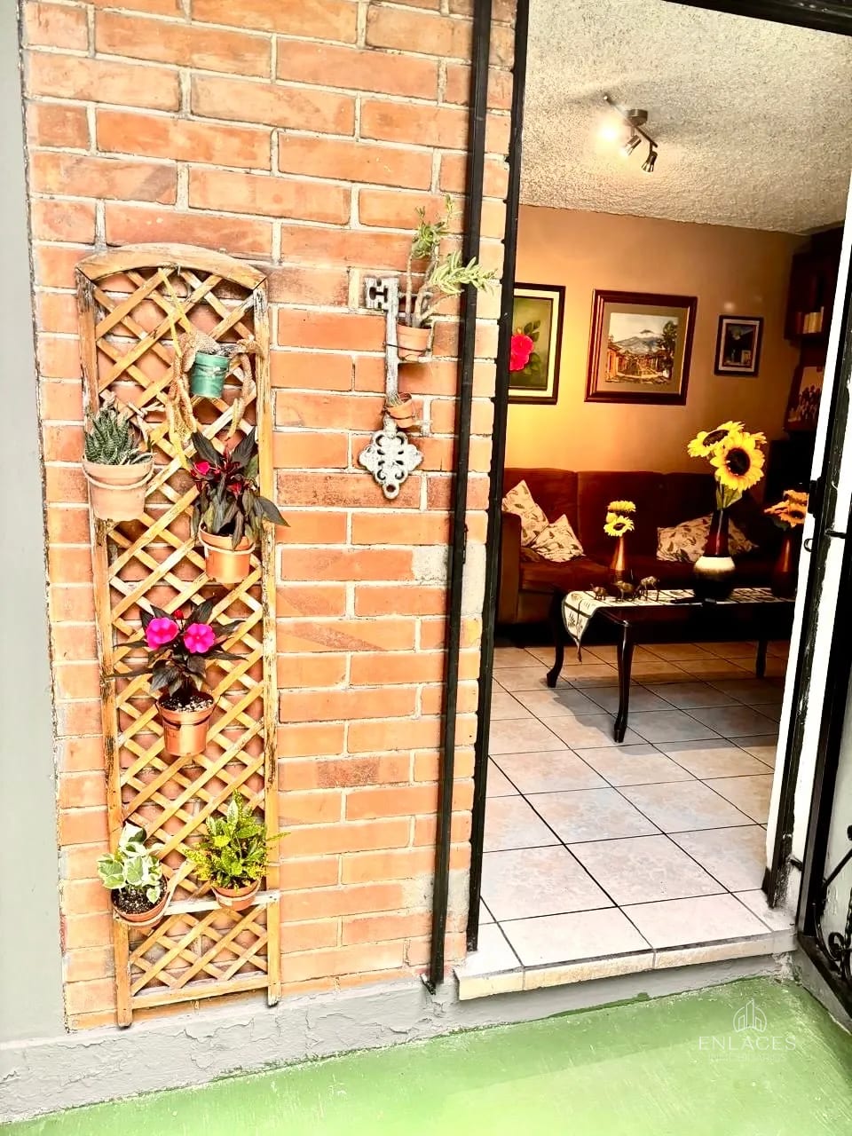 Zona 5 • Casa en Renta • Jardines de la Asunción — Casa en Alquiler en Jardines de La Asunción, Zona 5, Guatemala, Ciudad — foto 6 de 15