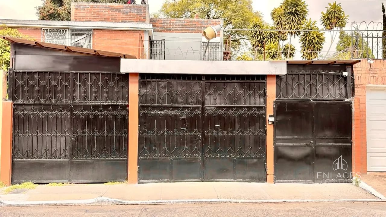 Zona 5 • Casa en Renta • Jardines de la Asunción — Casa en Alquiler en Jardines de La Asunción, Zona 5, Guatemala, Ciudad — foto 1 de 15