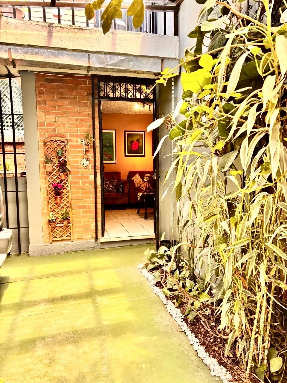 Zona 5 • Casa en Renta • Jardines de la Asunción — Casa en Alquiler en Jardines de La Asunción, Zona 5, Guatemala, Ciudad — foto 11 de 15