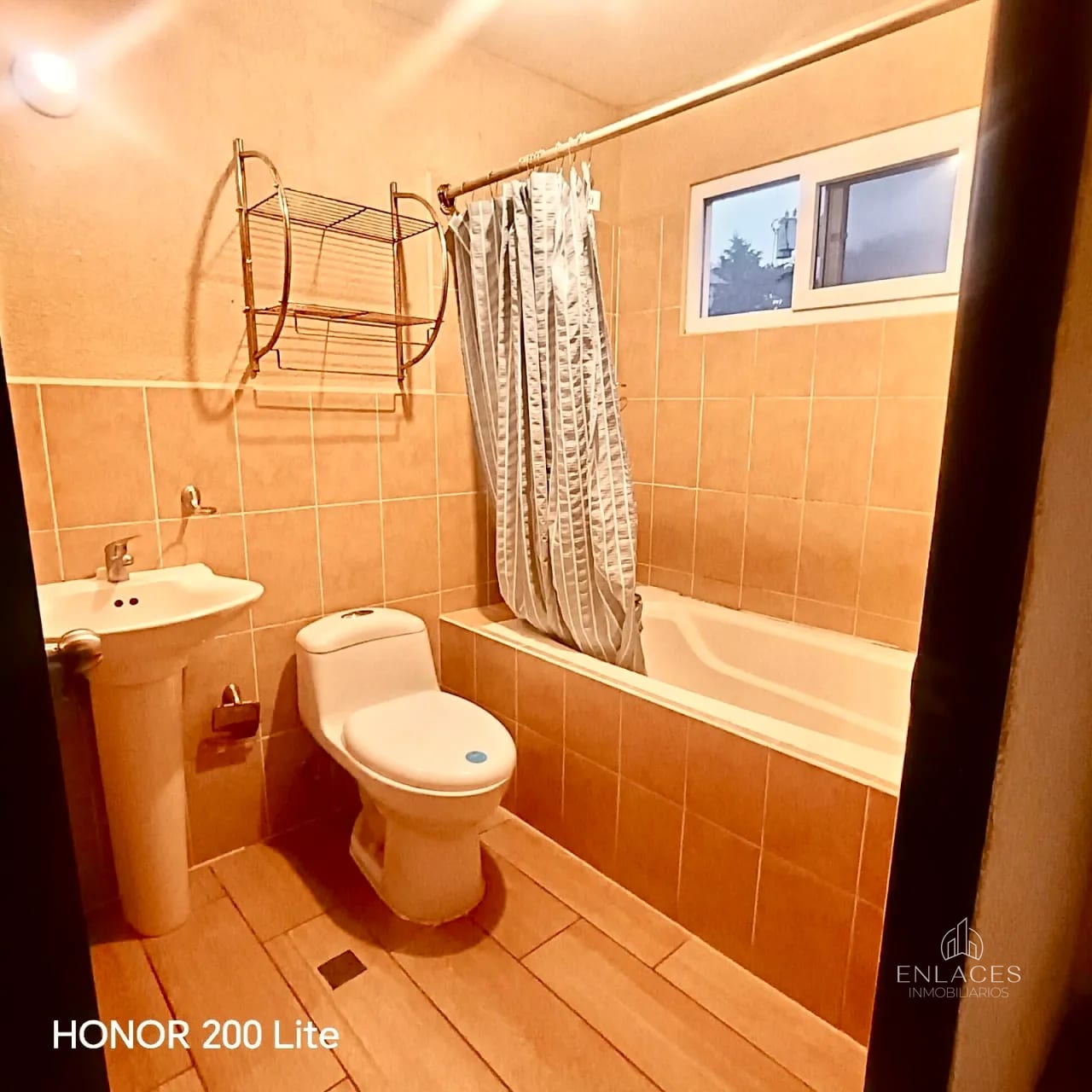 Km 18.5 CAES • Casa en Renta • Condominio Bosques de Arrazola — Casa en Alquiler en Bosques de Arrazola, Carretera a El Salvador, Guatemala, Ciudad — foto 11 de 13