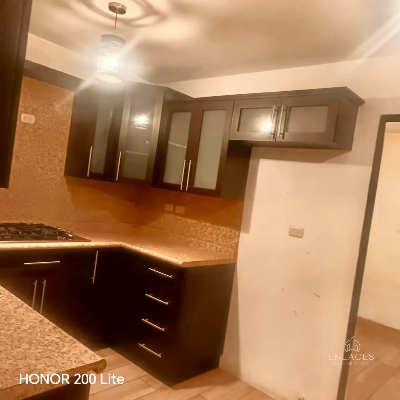 Km 18.5 CAES • Casa en Renta • Condominio Bosques de Arrazola — Casa en Alquiler en Bosques de Arrazola, Carretera a El Salvador, Guatemala, Ciudad — foto 5 de 13