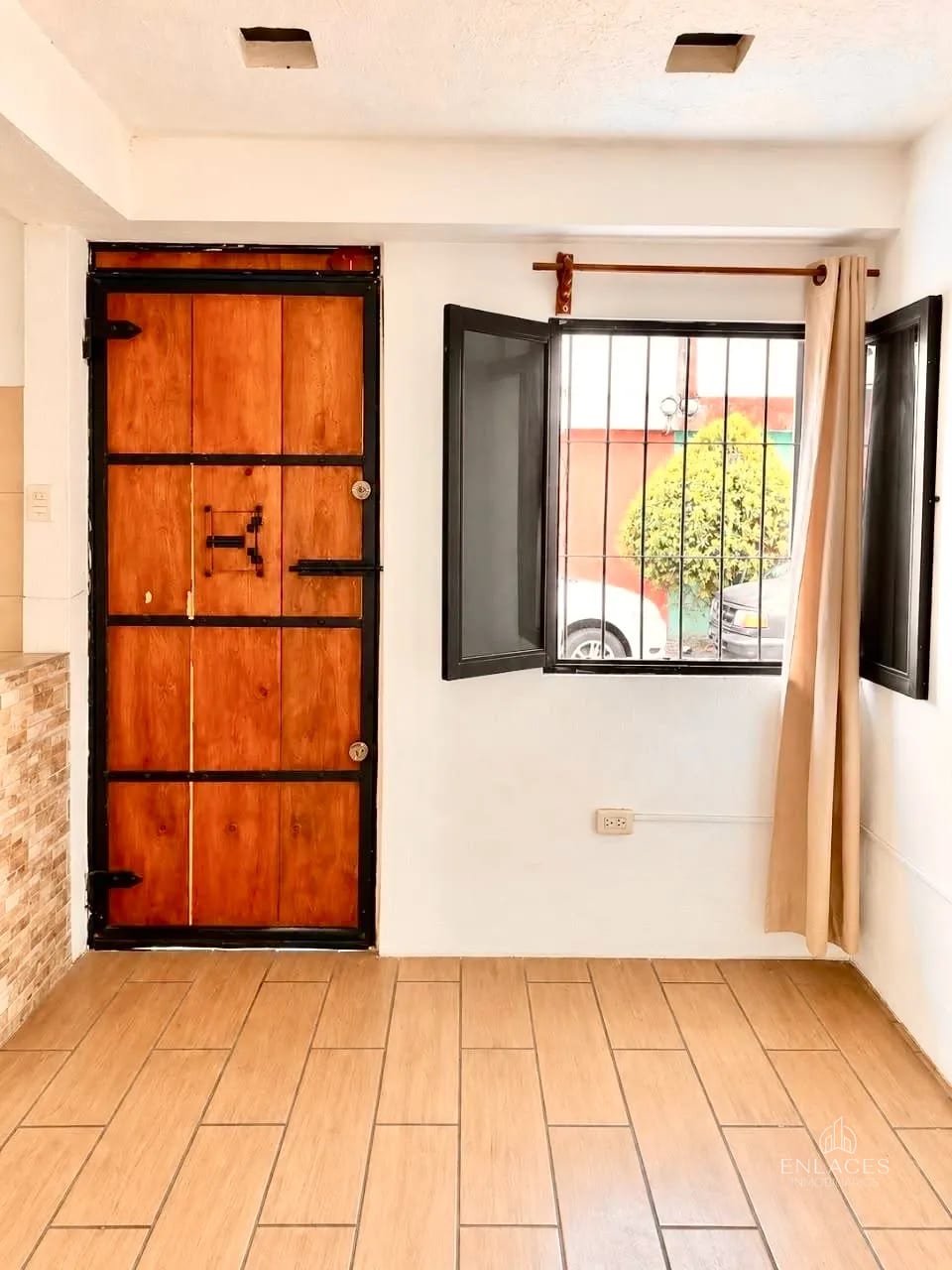 Villa Canales • Casa en Venta • Residencial Brisas del Valle — Casa en Venta en Villa Canales, Guatemala, Ciudad — foto 2 de 13