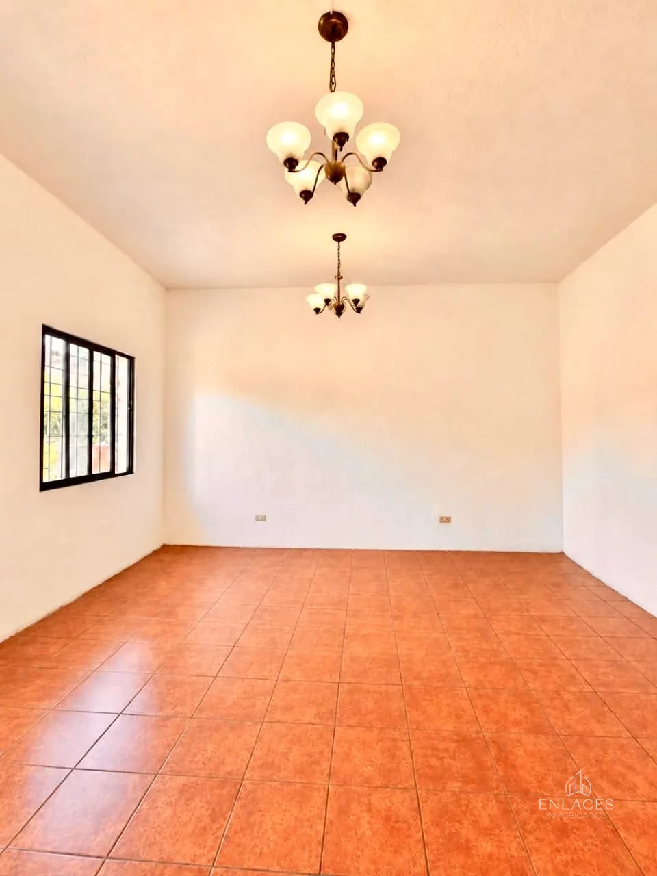 Villa Canales • Casa en Venta • Residencial Brisas del Valle — Casa en Venta en Villa Canales, Guatemala, Ciudad — foto 11 de 13
