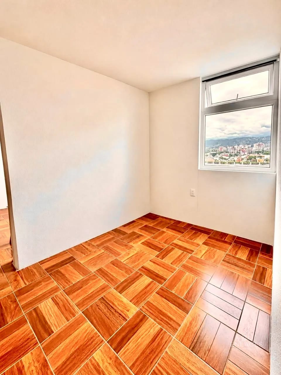 Zona 8 • Apartamento Nuevo en Renta • Condominio Santa Cecilia — Apartamento en Alquiler en Zona 8, Guatemala, Ciudad — foto 8 de 10